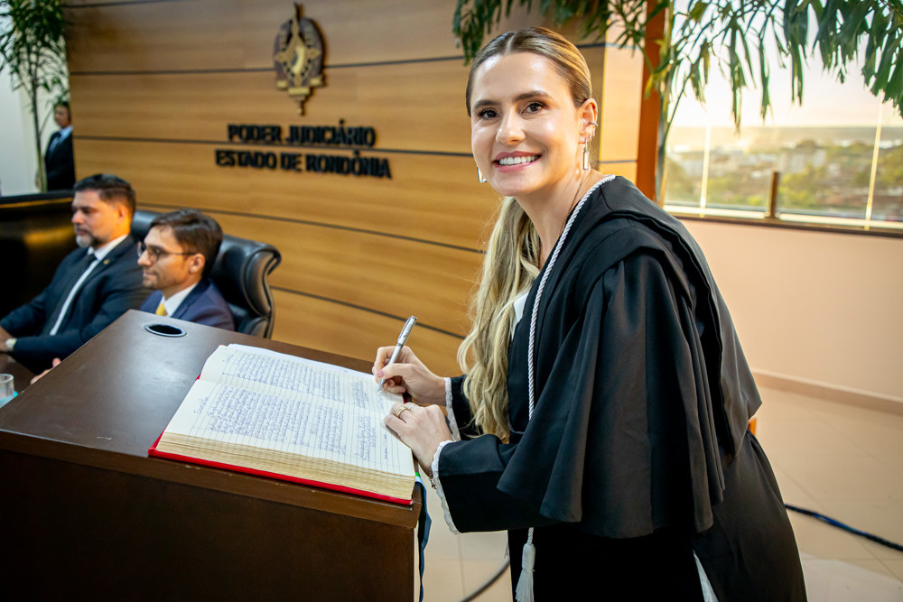 PAULIANE MEZABARBA SANCHES